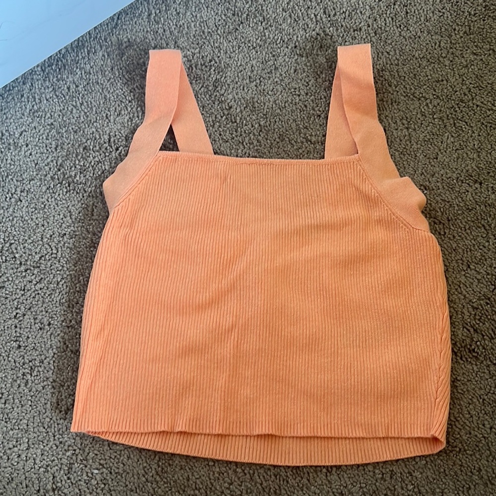 Zara Crop top! Women’s size Small!